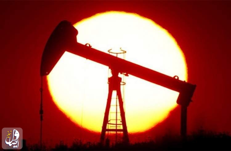 قیمت جهانی نفت بیش از ۵ دلار کاهش یافت