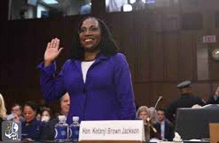 برای نخستین‌بار یک زن سیاه‌پوست قاضی دیوان عالی آمریکا شد