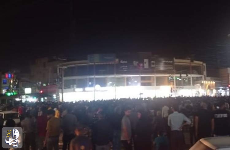 تجمع و عزاداری مردم آبادان و خرمشهر برای جان‌باختگان حادثه متروپل