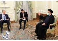 لافروف يصل طهران ويلتقي الرئيس الإيراني إبراهيم رئيسي