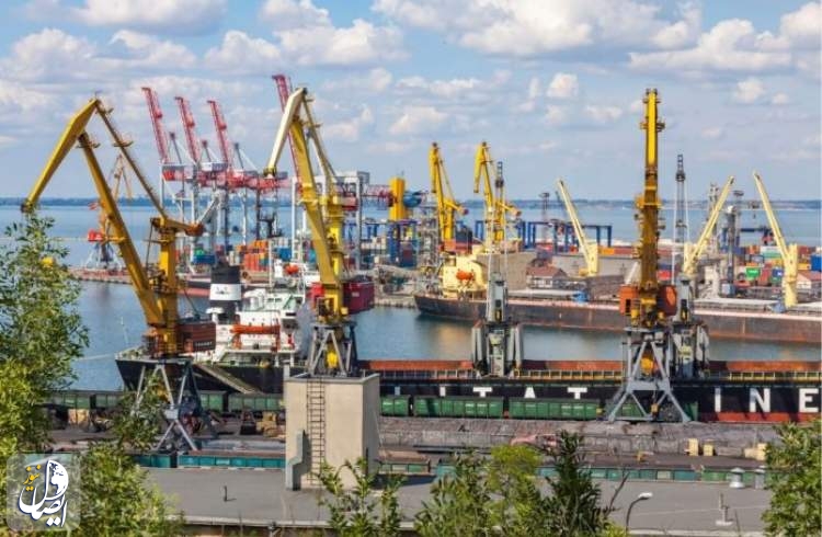 There are already 17 ships ready to move goods from ports in Odesa