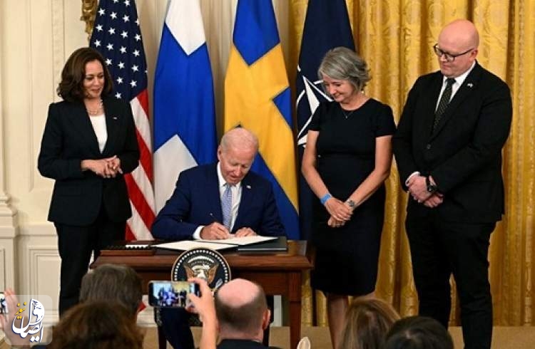 بايدن يوقع على بروتوكول انضمام السويد وفنلندا إلى حلف الناتو
