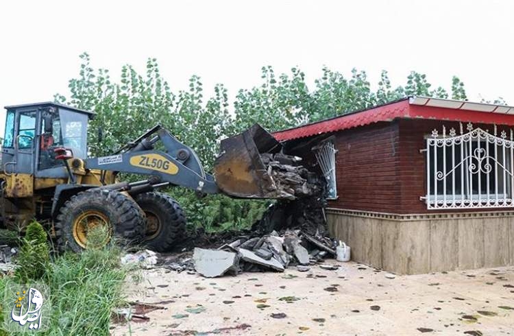 سازه‌های غیرمجاز در بستر تالاب انزلی با دستور قضایی تخریب شدند