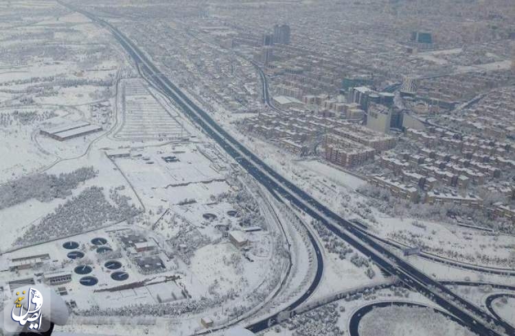 بارش باران و برف در محورهای ۹ استان کشور