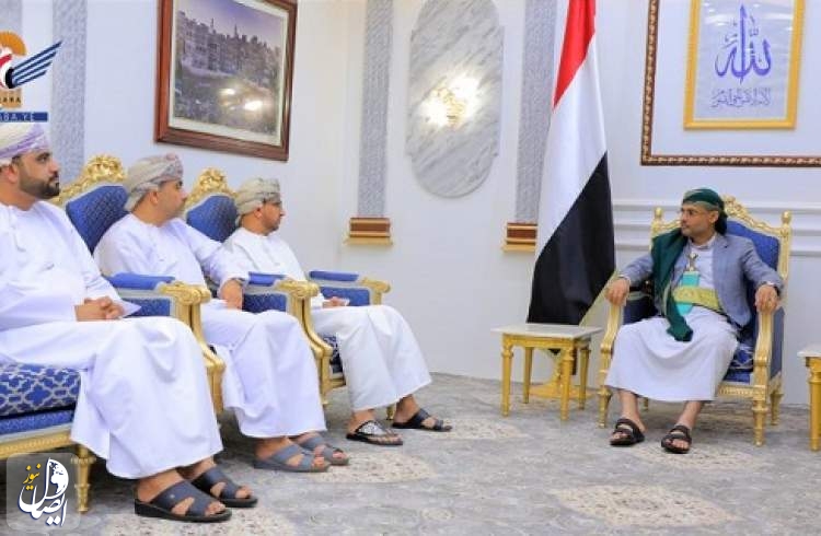 وفد الوساطة العمانية يعقد لقاءات في صنعاء مع الوفد المفاوض اليمني