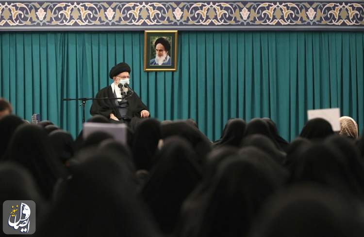 آیت الله خامنه ای: کسانی که حجاب ضعیف دارند هم دختران خود ما هستند؛ نباید آنها را متهم کرد