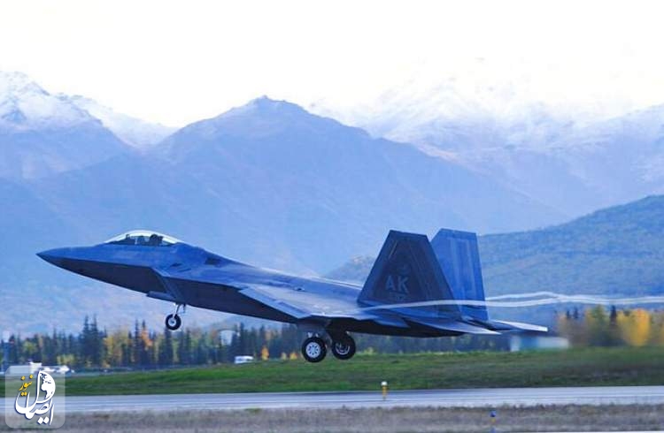جنگنده آمریکایی یک «شیء ناشناس» را بر فراز خاک کانادا ساقط کرد