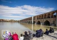 زاینده‌رود در نوروز ۱۴۰۲ همچنان جاری است