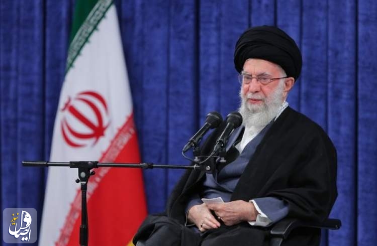 آیت الله خامنه‌ای: اقتصاد نابسامان بر روی فرهنگ جامعه هم اثر می‌گذارد؛ اقتصاد اولین مسئله‌ی کشور است