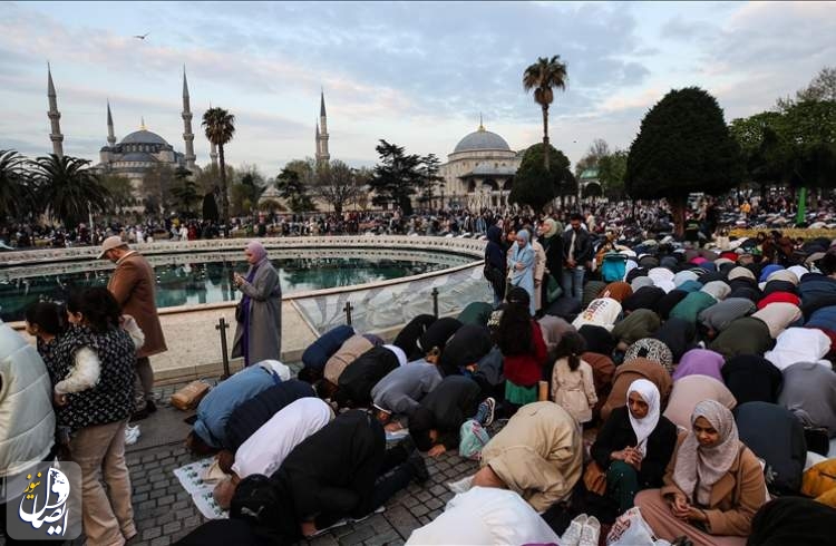 نماز عید سعید فطر امروز در سراسر ترکیه برگزار شد