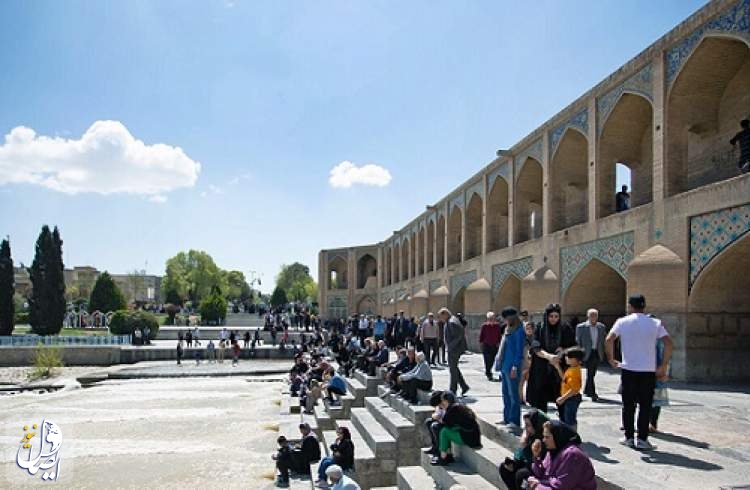 ضرورت تداوم جریان پایدار زاینده رود برای توسعه فرهنگی اصفهان