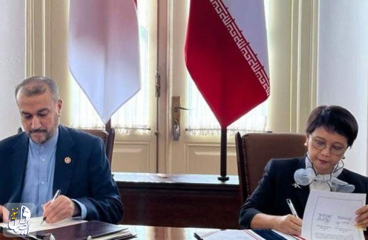 ایران و اندونزی ۱۱ سند همکاری مشترک امضا کردند