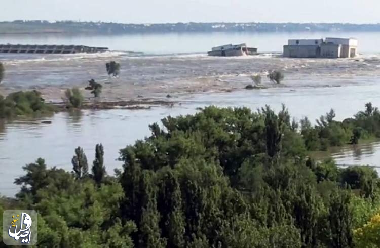طغیان آب ناشی از انهدام سد کاخوفکا، سه شهرک مسکونی را بلعید