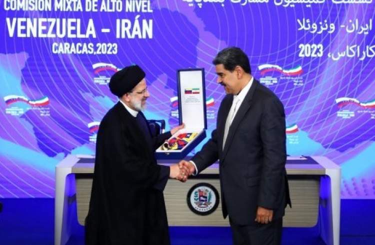 Awarding Venezuelan National Honour to Raisi