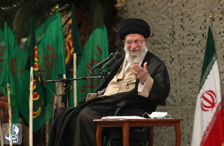 آیت الله خامنه ای: دفاع مقدس نشان داد جوانان می توانند همه مشکلات را حل کنند