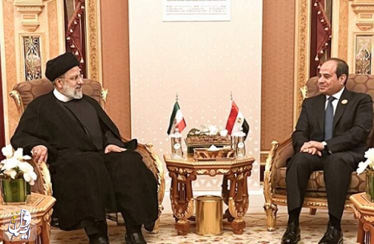 رئيسي خلال لقائه السيسي: إيران ليس لديها ما يعيقها عن توسيع العلاقات مع مصر