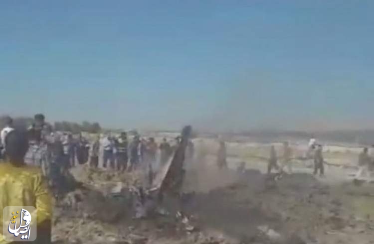 عکس لاشه هواپیمای سوخو 22 سقوط کرده در کازرون
