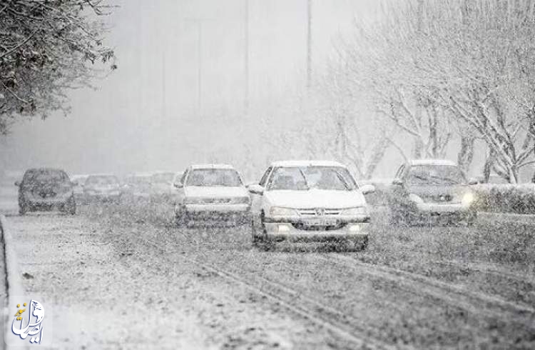 برف و سرما، مدارس سمیرم، فریدونشهر وبویین‌میاندشت را غیرحضوری کرد