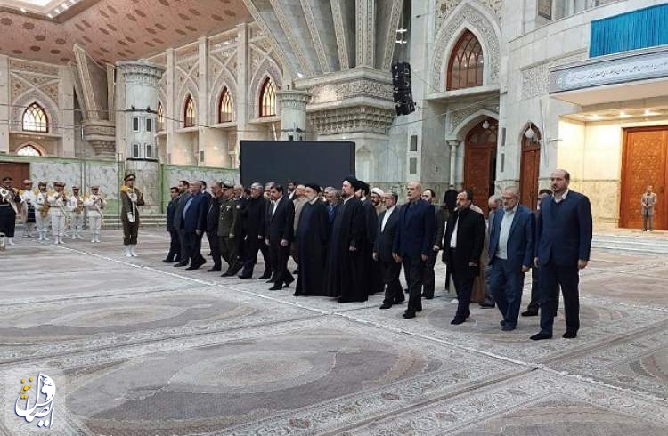 تجدید میثاق رئیس جمهور و اعضای دولت با آرمان های امام خمینی