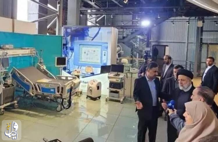 President Raisi tours iHiT exhibition of Iranian technology products