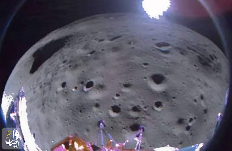 مخابره اولین تصاویر سطح ماه توسط کاوشگر امریکایی