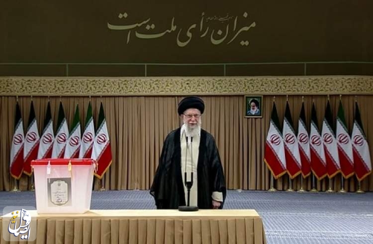 آیت الله خامنه ای: مردم عزیزمان با همت بیشتر کار را در این مرحله تمام کنند