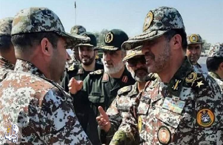 قادة الدفاع الجوي والجوفضاء يتفقدون منطقة دفاع جنوب شرقي إيران