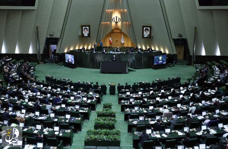 اعضای هیات رییسه مجلس شورای اسلامی به دیدار رهبر انقلاب رفتند