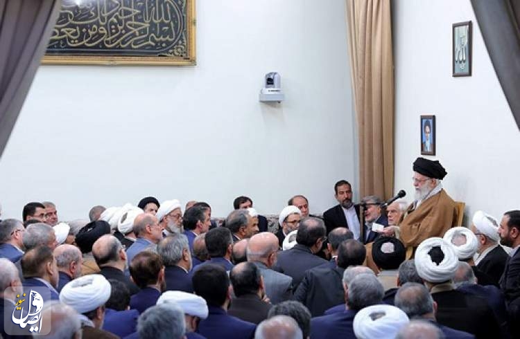 قائد الثورة: لا ننظر لمفاوضات عمان بتفاؤل مفرط ولا بتشاؤم مفرط