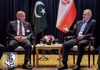 ايران وباكستان توقعان 12 وثيقة تعاون ثنائية في مجالات مختلفة